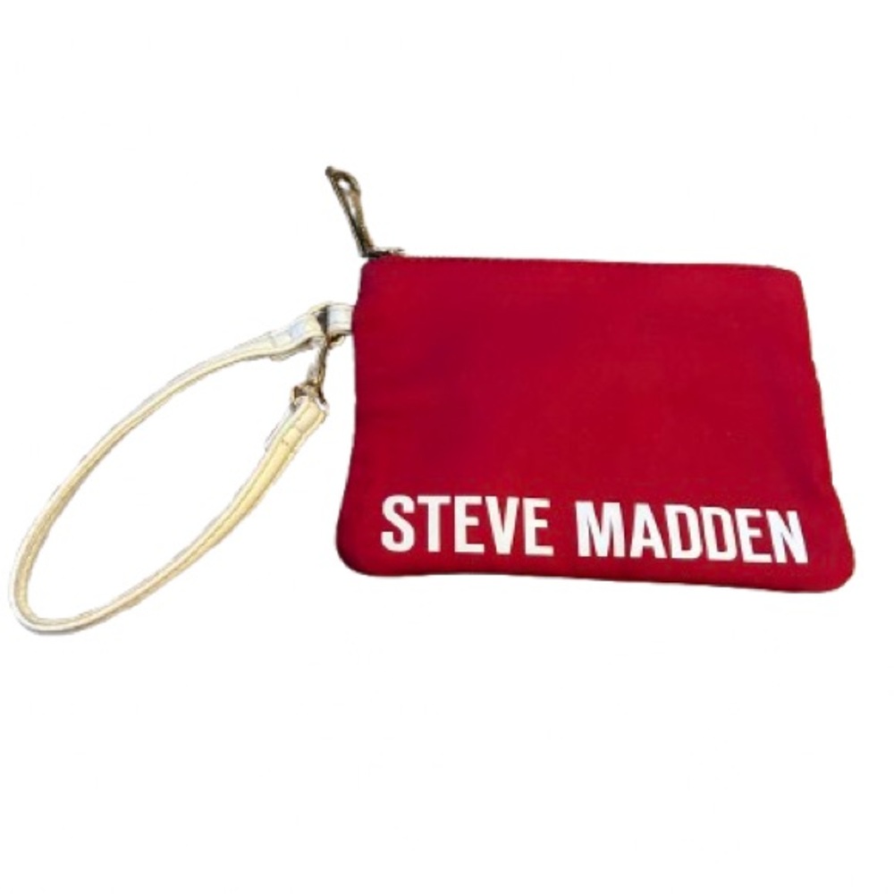 Steve Madden Wristlet